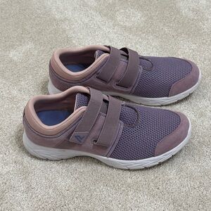 Vionic 10 Velcro Strap Athletic Sneakers in Mauve & Blush